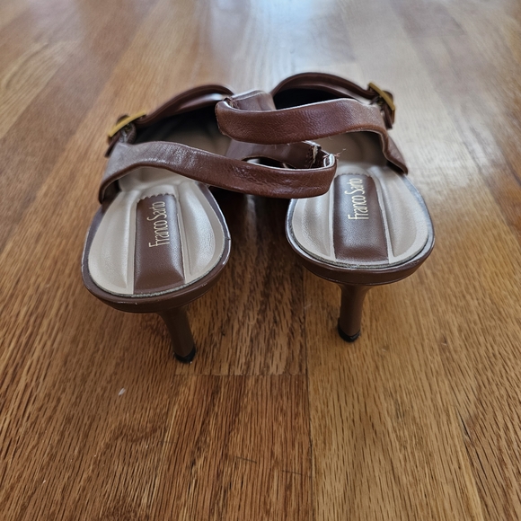 Elegant Brown Slingback Heels - Picture 5 of 8